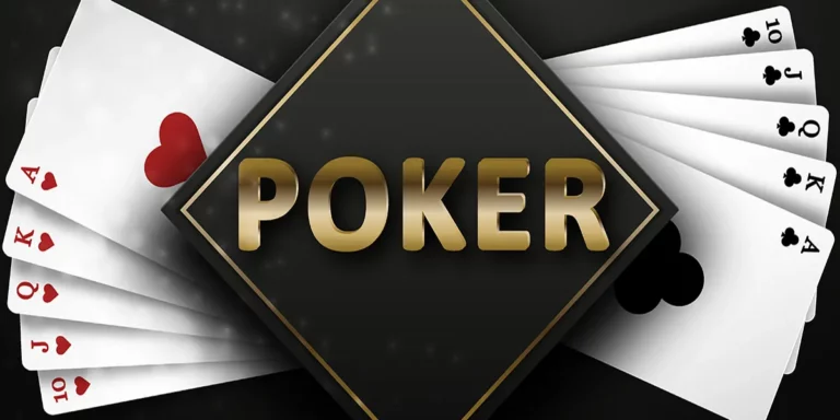 Poker-Schild in der Mitte von zwei Royal Flushs