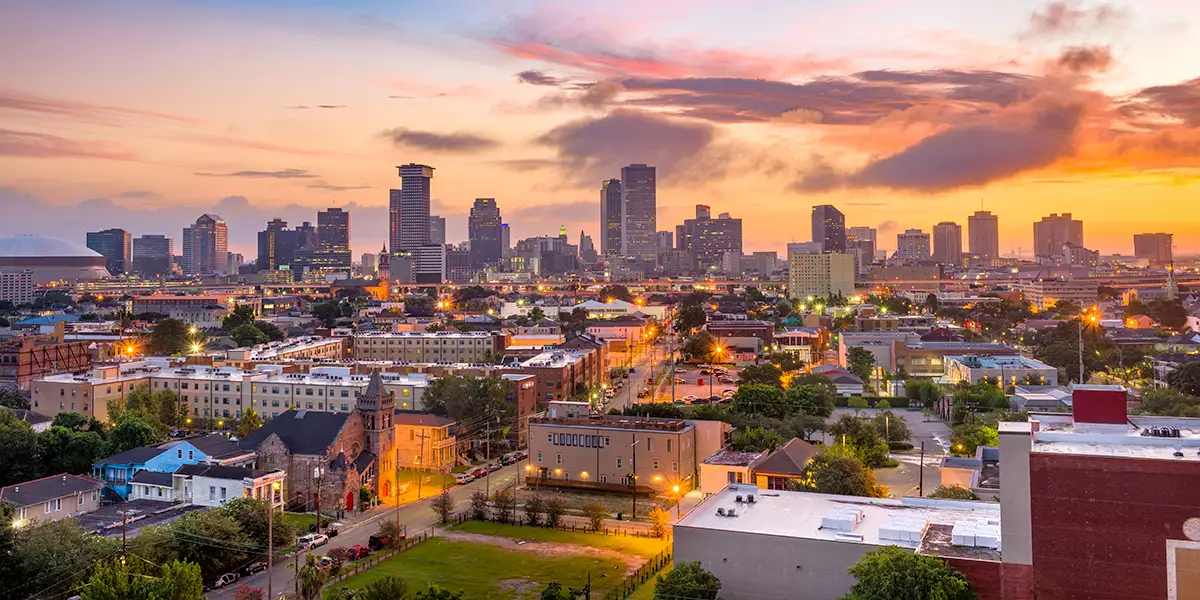 New Orleans Skyline bei Sonnenuntergang