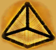 Gelbe Pyramide