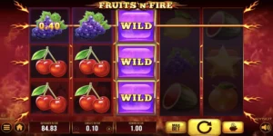 Mehrere Früchte und das Wild-Symbol führen bei Fruits n Fire zum Gewinn.