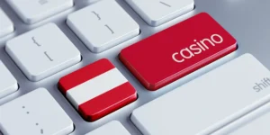 Tastatur mit Taste in österreichischen Farben und einer Taste mit der Aufschrift "Casino"