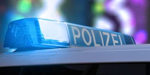 Blaulicht eines Polizei-Autos