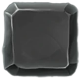 Schwarzer Steinblock