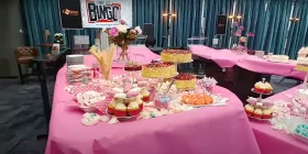 Kuchenbuffet beim Sonntags-Bingo