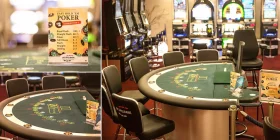 Pokertische mit kleinen Schildern zu Auszahlungsquoten